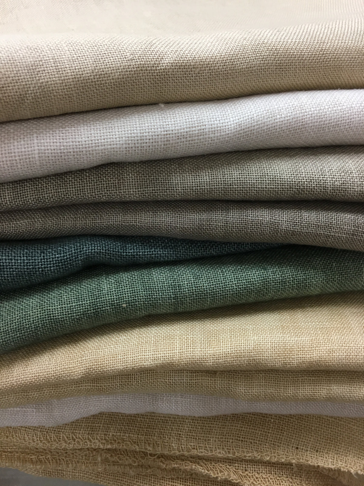 R & R Reproductions - Hand Dyed Linens