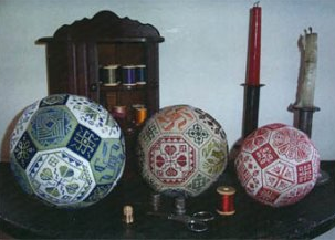QUAKER BALLS by Amaryllis Artworks