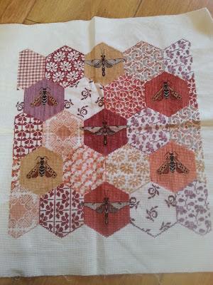 THE QUILTED BEES - Long Dog Samplers