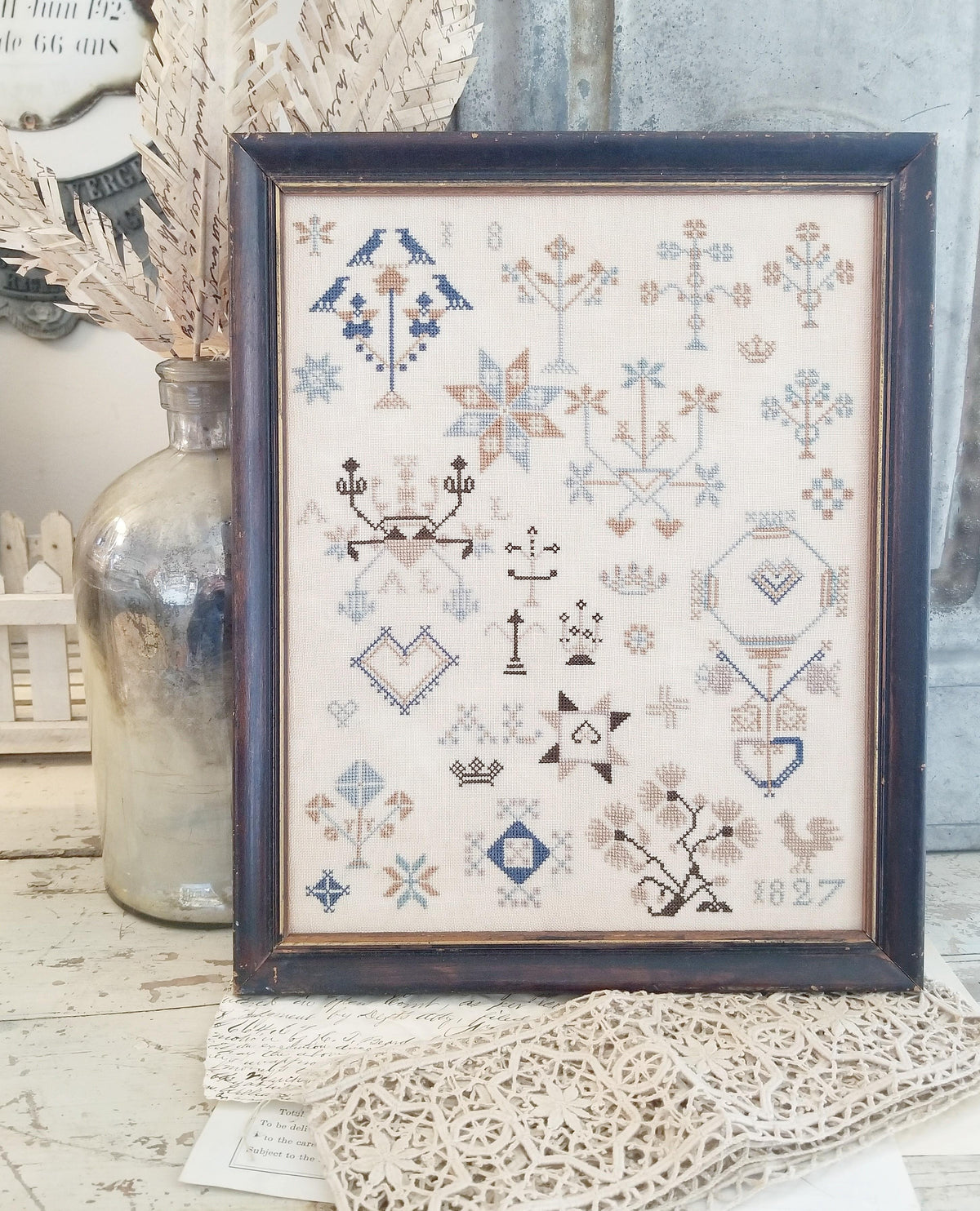 A. L. Motif Sampler  - Hello from Liz Matthews