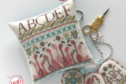 YOU HAD ME AT FLAMINGO - Hands on Design