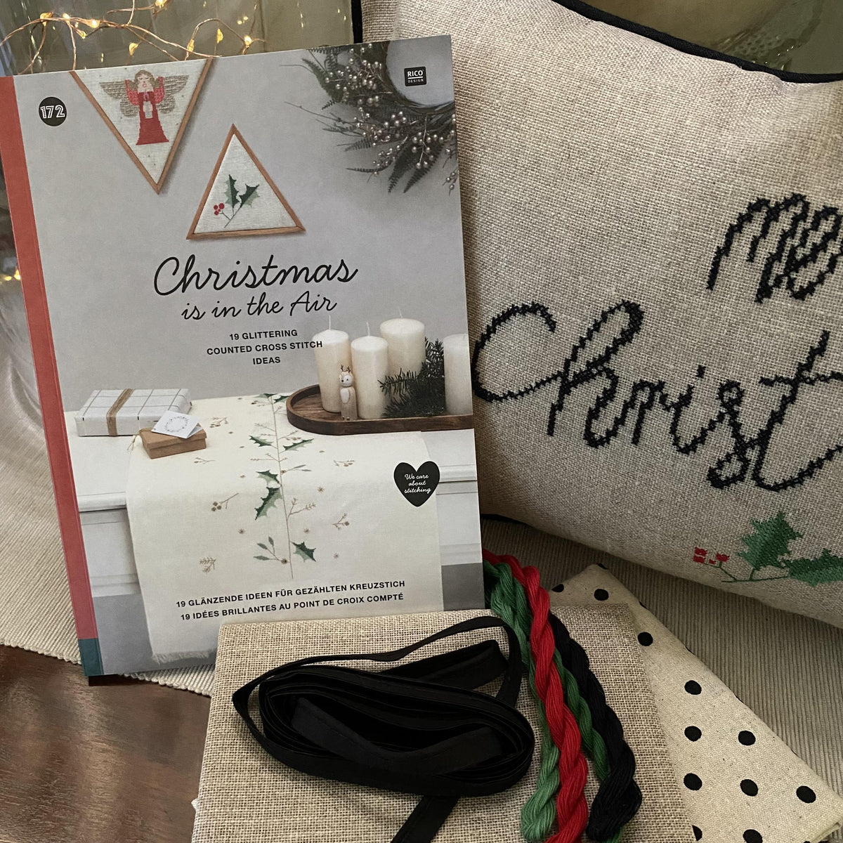 MERRY CHRISTMAS - Cushion Kit - Rico Design