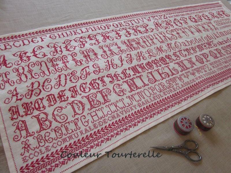 Madame Tougas 1904 Reproduction Sampler - Couleur Tourterelle