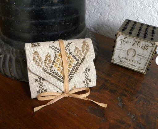 A BEE'S GATHERING - Threadwork Primitives