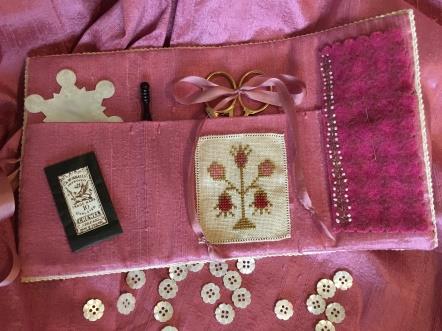 FOR THE LOVE OF THE NEEDLE ETUI - Needlemade Designs