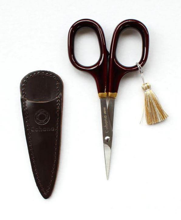 COHANA SMALL SCISSORS WITH LACQUER HANDLES AND GOLD TRIM