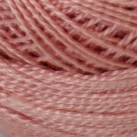DMC Perle 8 Balls - 761 Rose Dawn